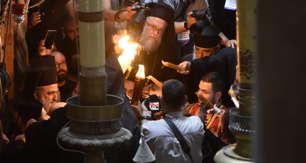 Karsamstag in der Jerusalemer Grabeskirche: Blanke Nerven bei Kirchen, Gläubigen und Behörden